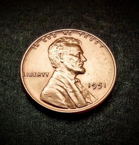 1951  Lincoln Wheat 1¢ Cent  VINTAGE  RARE   VERY GOOD Condition  FREE SHIPPING