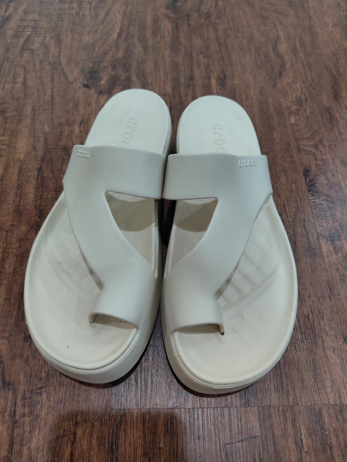 CROCS Getaway Platform Toe Loop  Sandstone Beige … - image 3
