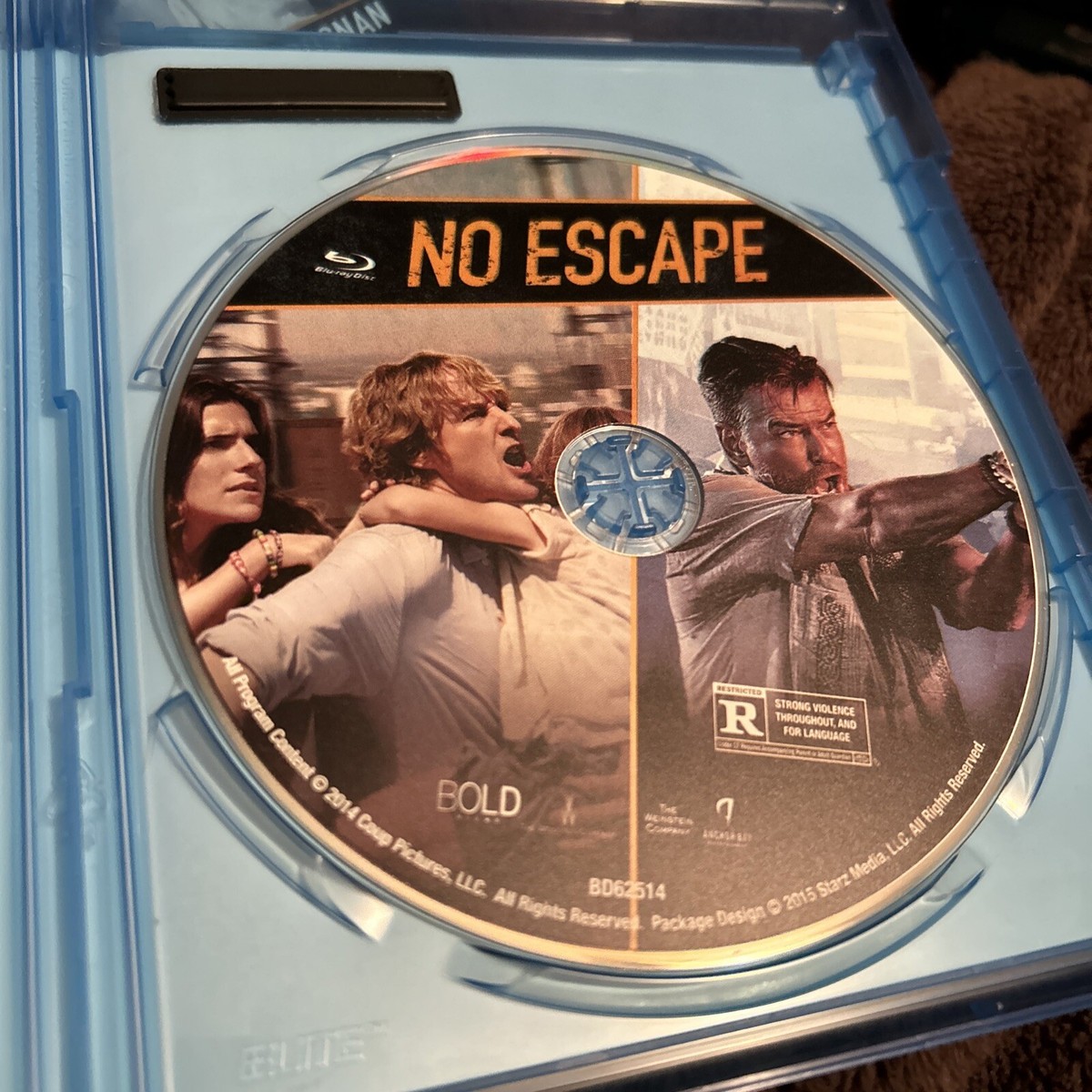 No Escape (Blu-ray/DVD 2015) w/SLIPCOVER Owen Wilson Pierce