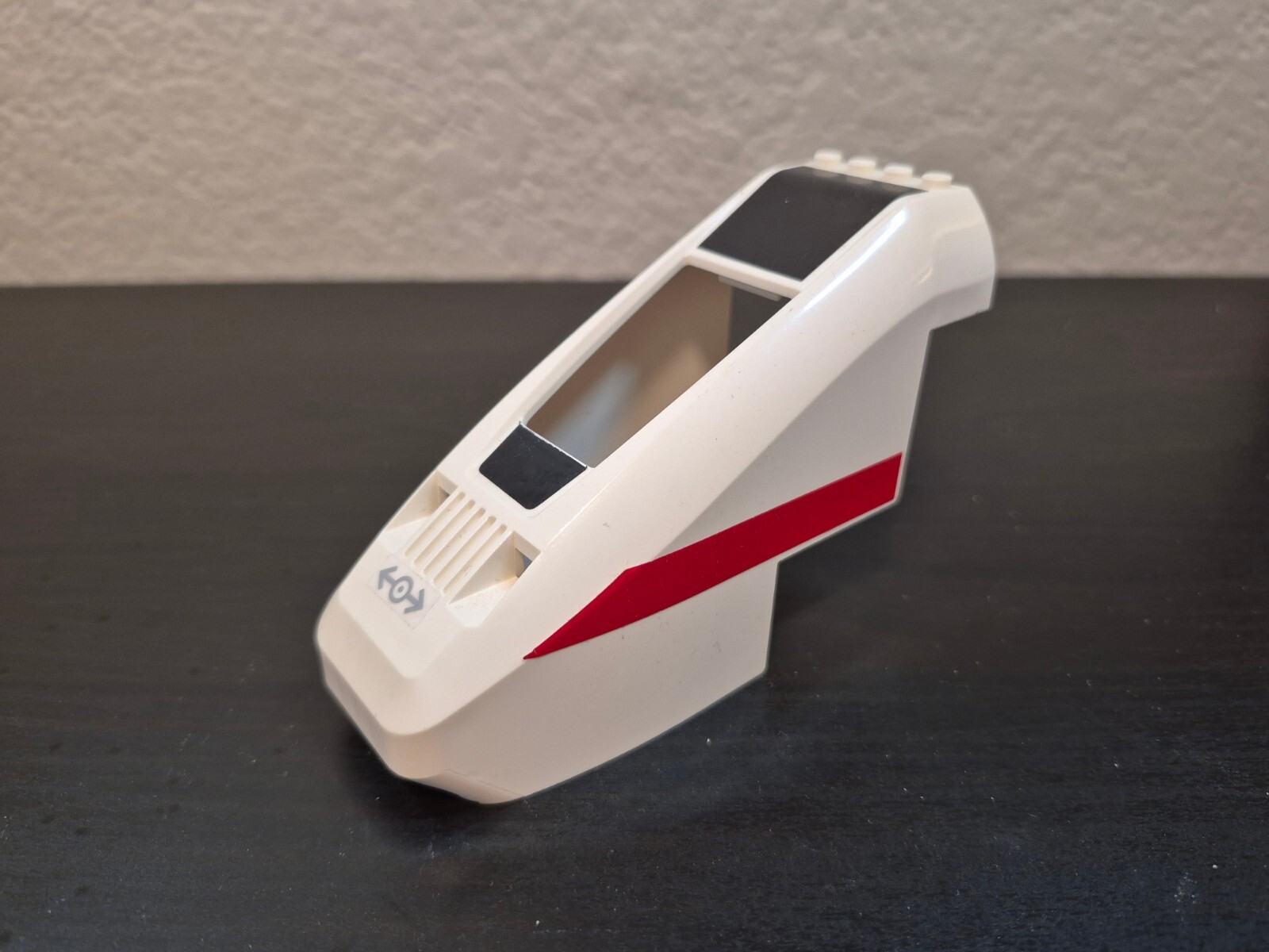 LEGO Passenger Train Front White 6x14x7 2/3 Bullet Commuter Part 7897