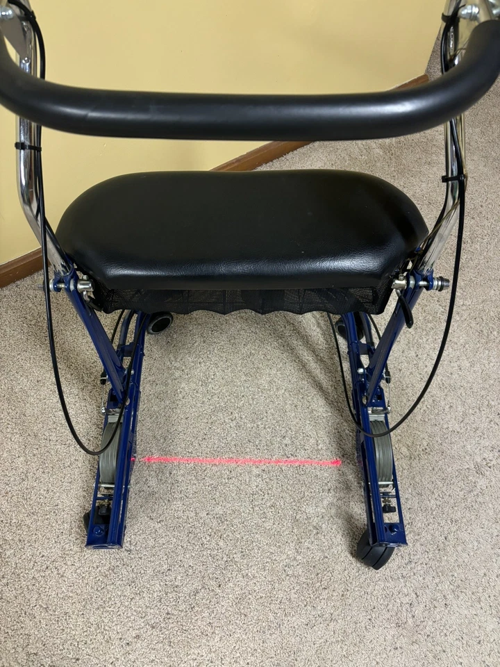 Caminante Instep Mobility U-Step con guía láser, asiento y cesta - Buen estado Foto 4 de 4