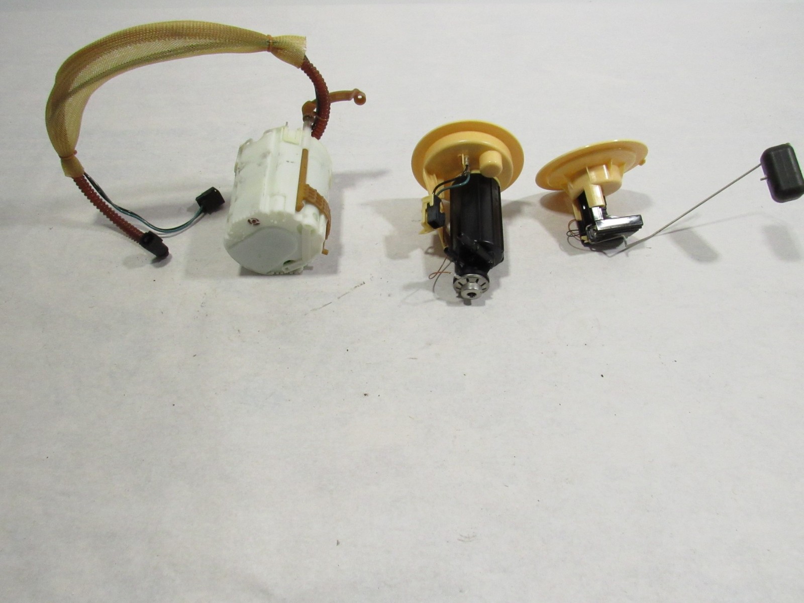 Ferrari 488 Spider 2017 Rear Right Fuel Gas Tank Pump Level Sender Set 15-19 |@2