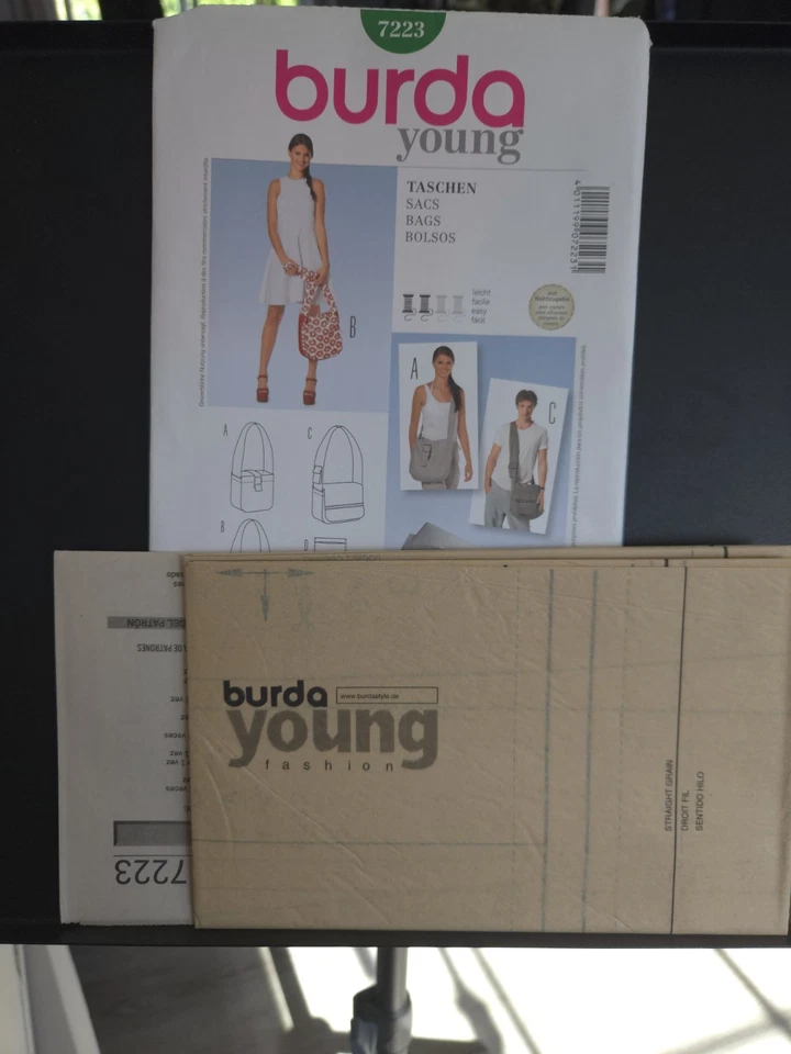 Unisex Uncut Burda 7223 Sewing Pattern Purse Tote Bag Shoulder Messenger Wallet - Image 3 of 3