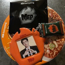 Enhypen x MEP Collab Target Exclv Keychain - Sunghoon w/group ramen pack sealed