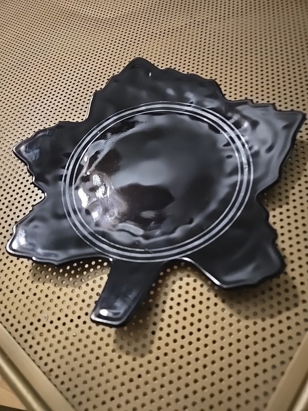 Vintage Black Glass Leaf Plate Silver Stripe Estate JJ #114