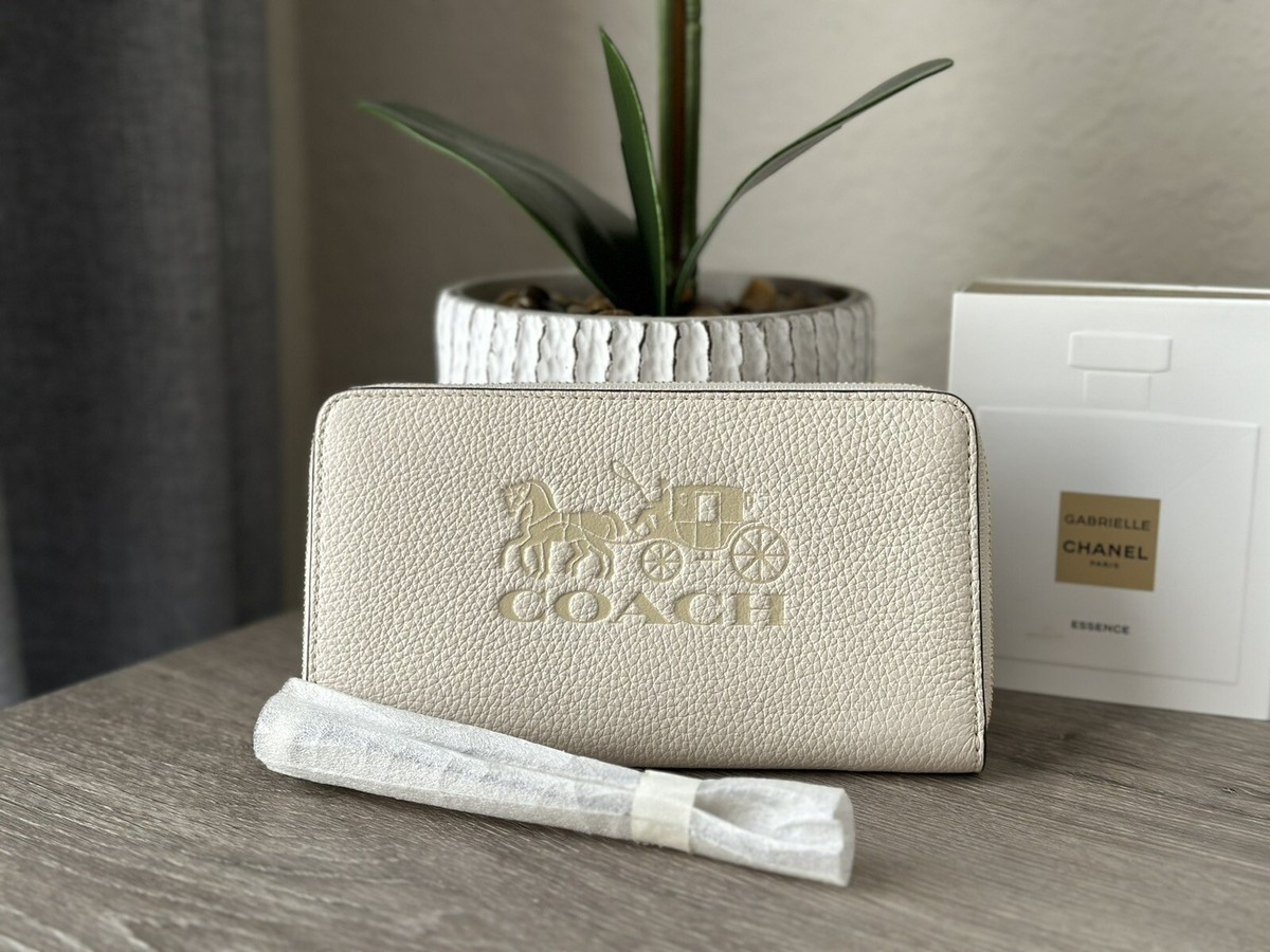 Coach Authentic Full Size Wallet/wristlet Leather Zip Around