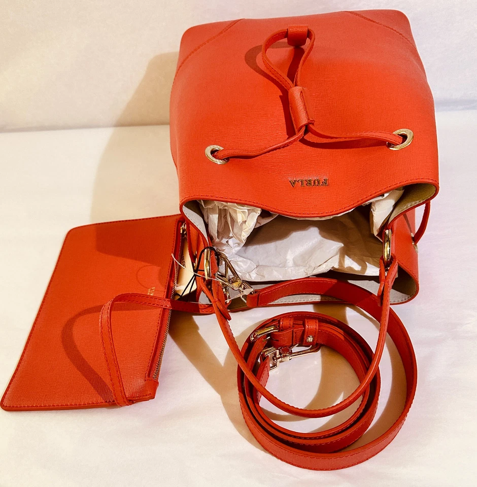 Furla  Stacy Medium Bucket Bag, Arancio - Image 4 of 4