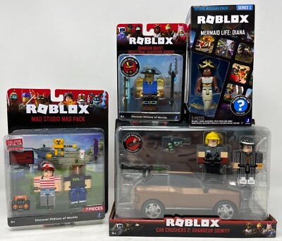 Roblox MEGA Lot Car 6 Figures Accessories Exclusive Digital