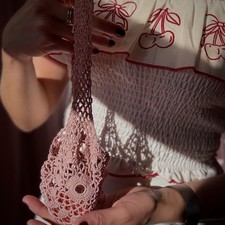 1900s Hand Dyed Rose Edwardian Crochet Bag