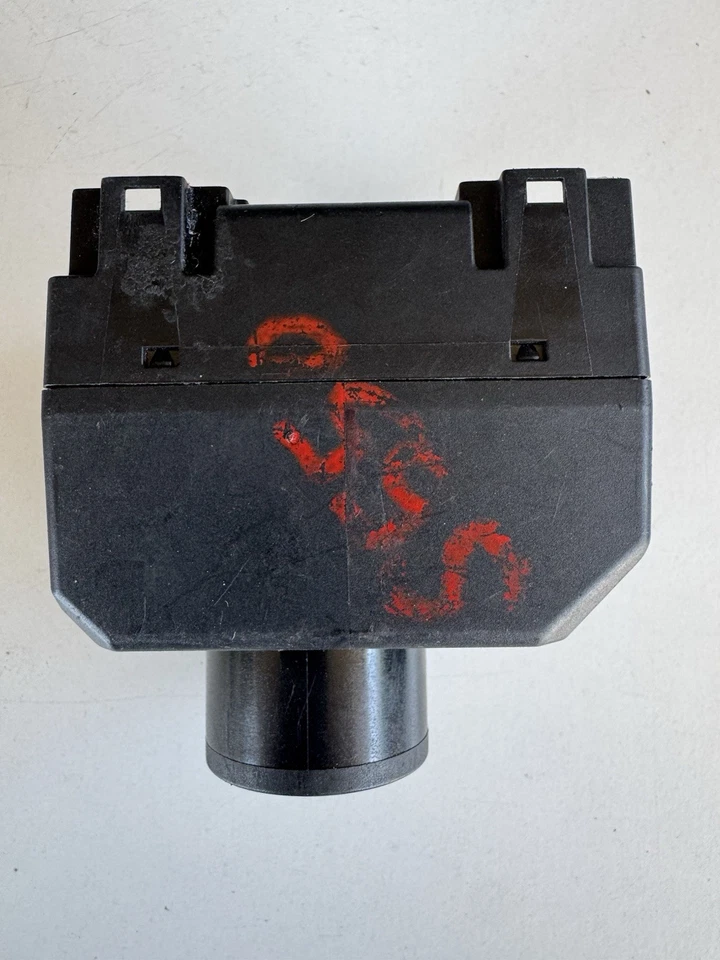 07-08 Mercedes W221 S550 CL63 AMG Ignition Switch Module 2215450508 OEM - Image 3 of 4
