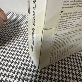 Retro-Bit 2.4GHz V2 Wireless Controller 8-Button Sega Saturn, Genesis Mini Black