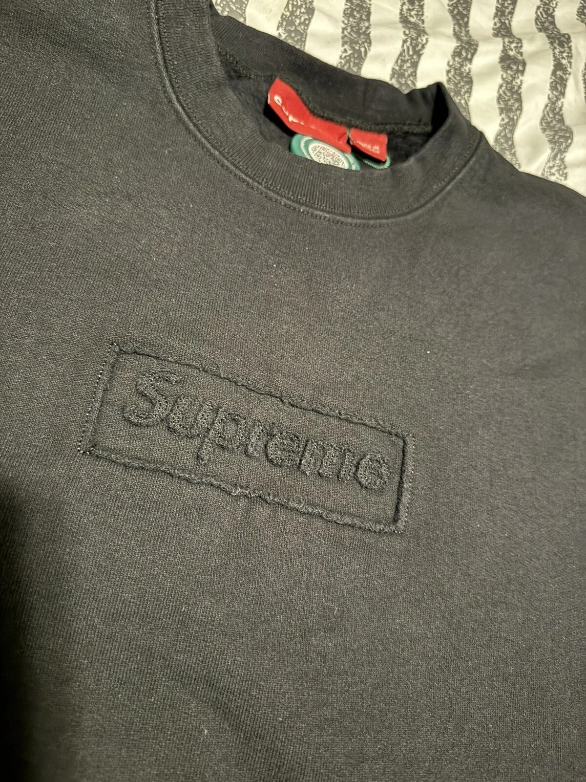 Sweat shirt logo 100 % authentique boîte de découpe suprême blanc BOGO