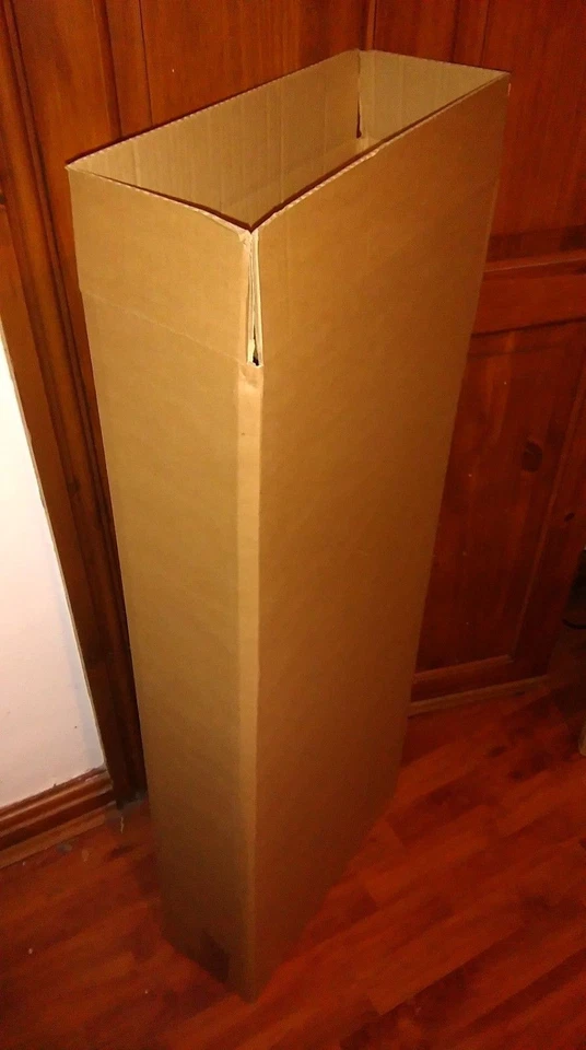 Guitar postage shipping box. Single Wall Kraft Board. L1000mm W400mm D130mm.