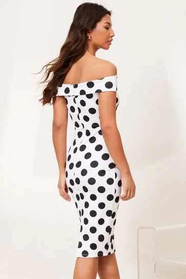 Spotty off top the shoulder dress