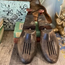 SHOE TREE WOOD WOODEN STRETCHER Marked 7D Vintage Shoe Form Pair