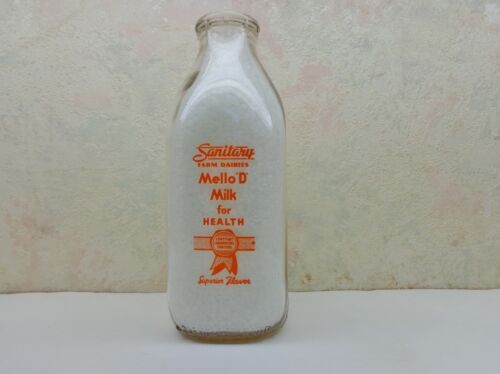 RARE ORANGE Sanitary Farm Dairies Mello "D" Milk For Health Milk Bottle Cow 1943