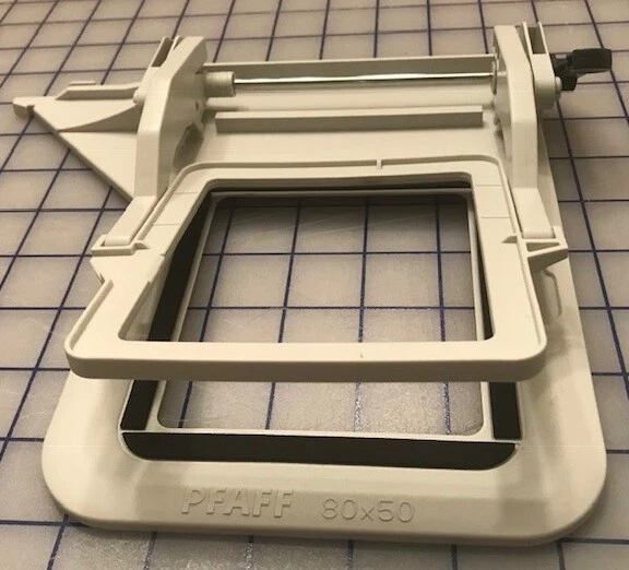 Pfaff Petite Creative Hoop 80 mm x 50 mm & CD for 2140. 2144, 2170 #820658096 - Image 2 of 4