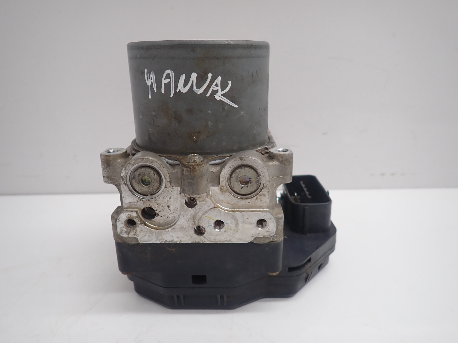 2014 Toyota HILUX ABS Pump 89541-71250 500 for sale online | eBay