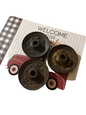 Three AM104780 John Deere Mower Deck 4 3/4 inch spindle pulley