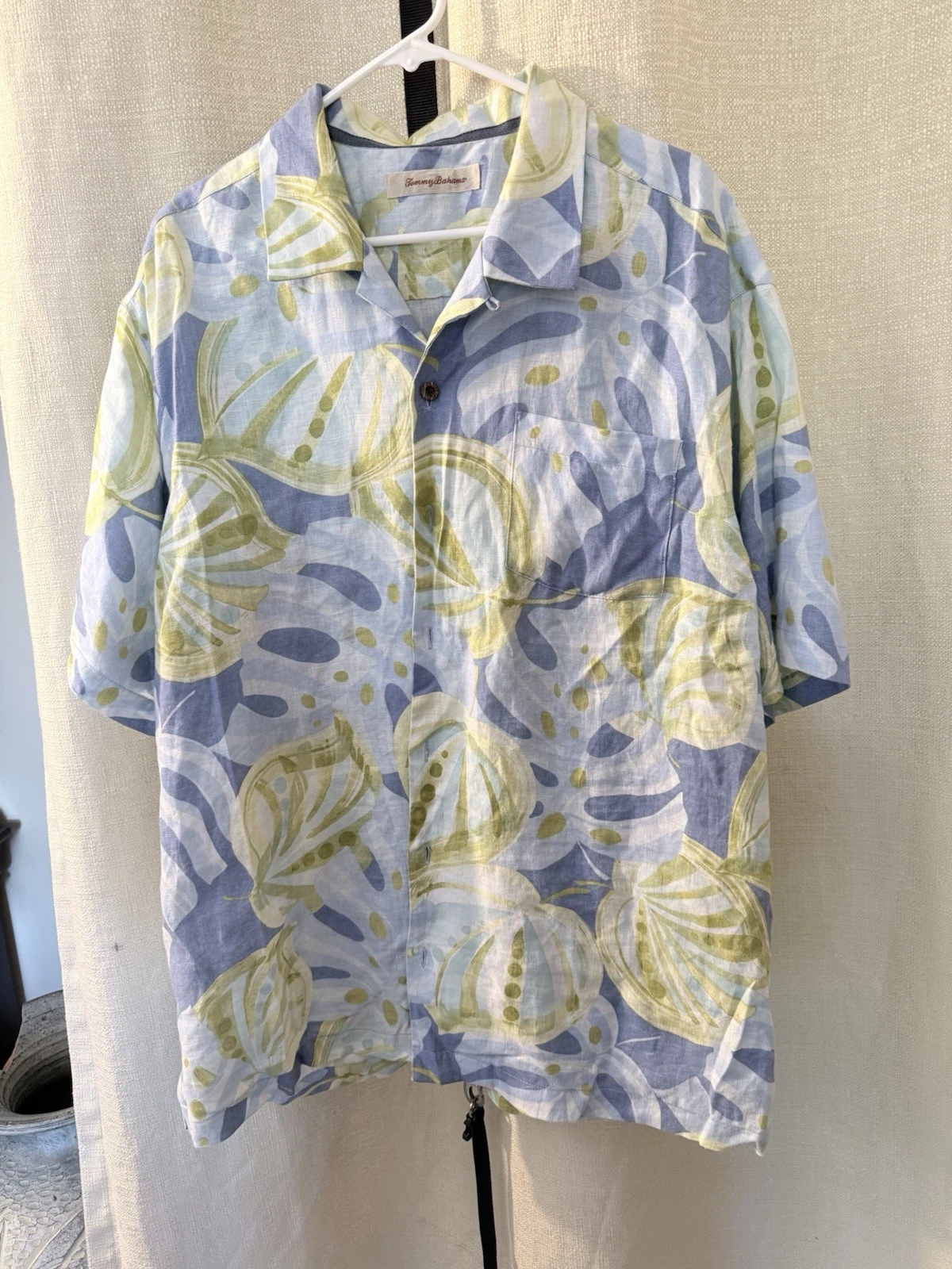 Tommy Bahama linen shirt / Short Sleeve / XL
Opens in a new window or tab