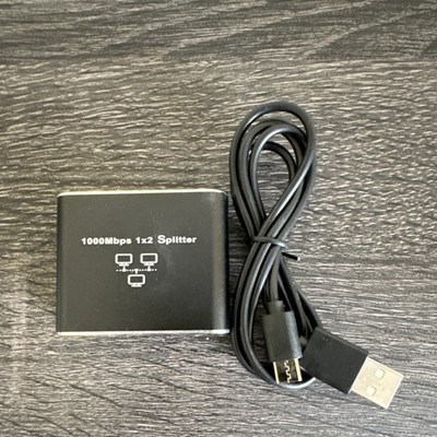 1000Mbps 1x2 Ethernet Splitter Powered RJ-45 with USB Power Cable Black