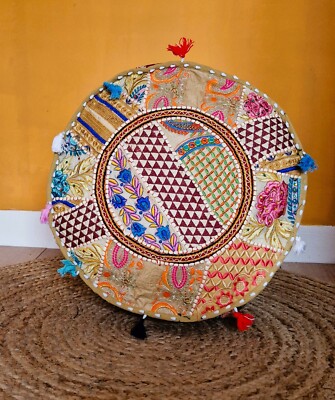 Indische handgefertigte runde ethnische Stickerei Vintage Patchwork Fußbank Pouf Bezug