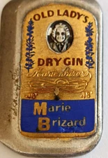 superbe porte clés en métal émaillé : MARIE BRIZARD - OLD LADY'S  DRY GIN