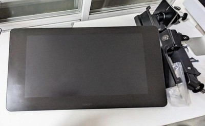 Wacom Cintiq Pro 24 Pen Display Tablet with Flex Arm 23.6 inch TDTK-2420 Tested