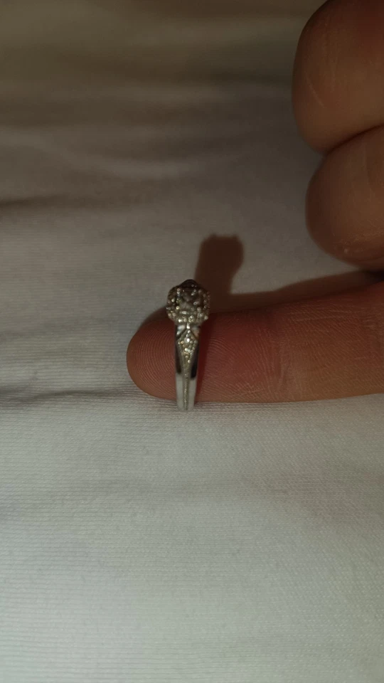 Emmy London 0.33carat Princess Cut Diamond Engagement Ring (Size N) - Image 3 of 4