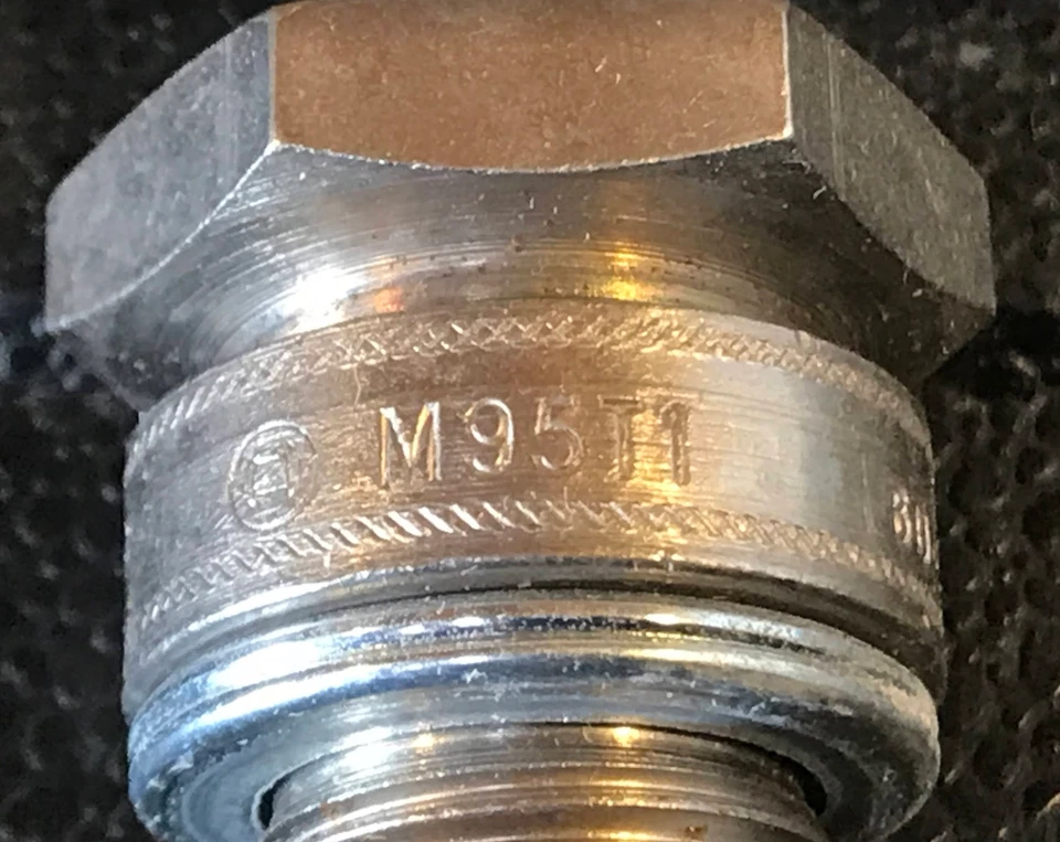 Bujía termoelástica Bosch (1) - M95T1 / 0241319501 - para DKW Foto 3 de 4