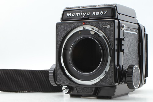 Neue Dichtungen【NEUWERTIG mit Gurt】 Mamiya RB67 Pro S 6x7 Filmkamera Body 120 aus JAPAN