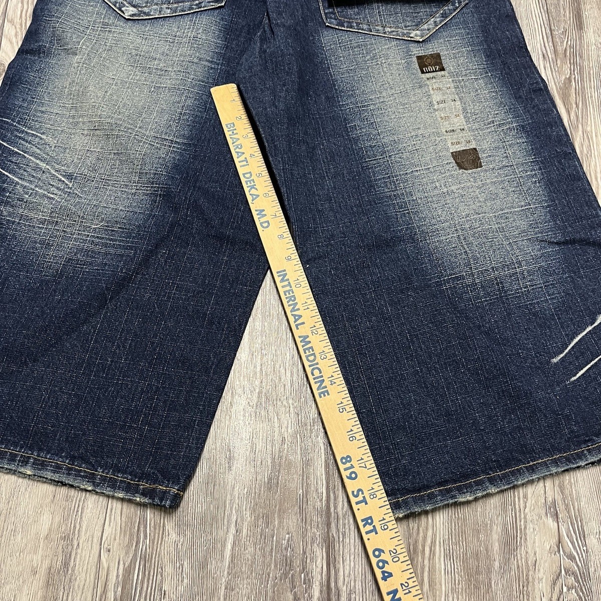 Y2K Vintage Jorts Noiz Jeans Long 3/4 Denim Baggy Shorts Y2K Vintage Jorts Noiz Jeans Long 3/4 Denim Baggy Shorts