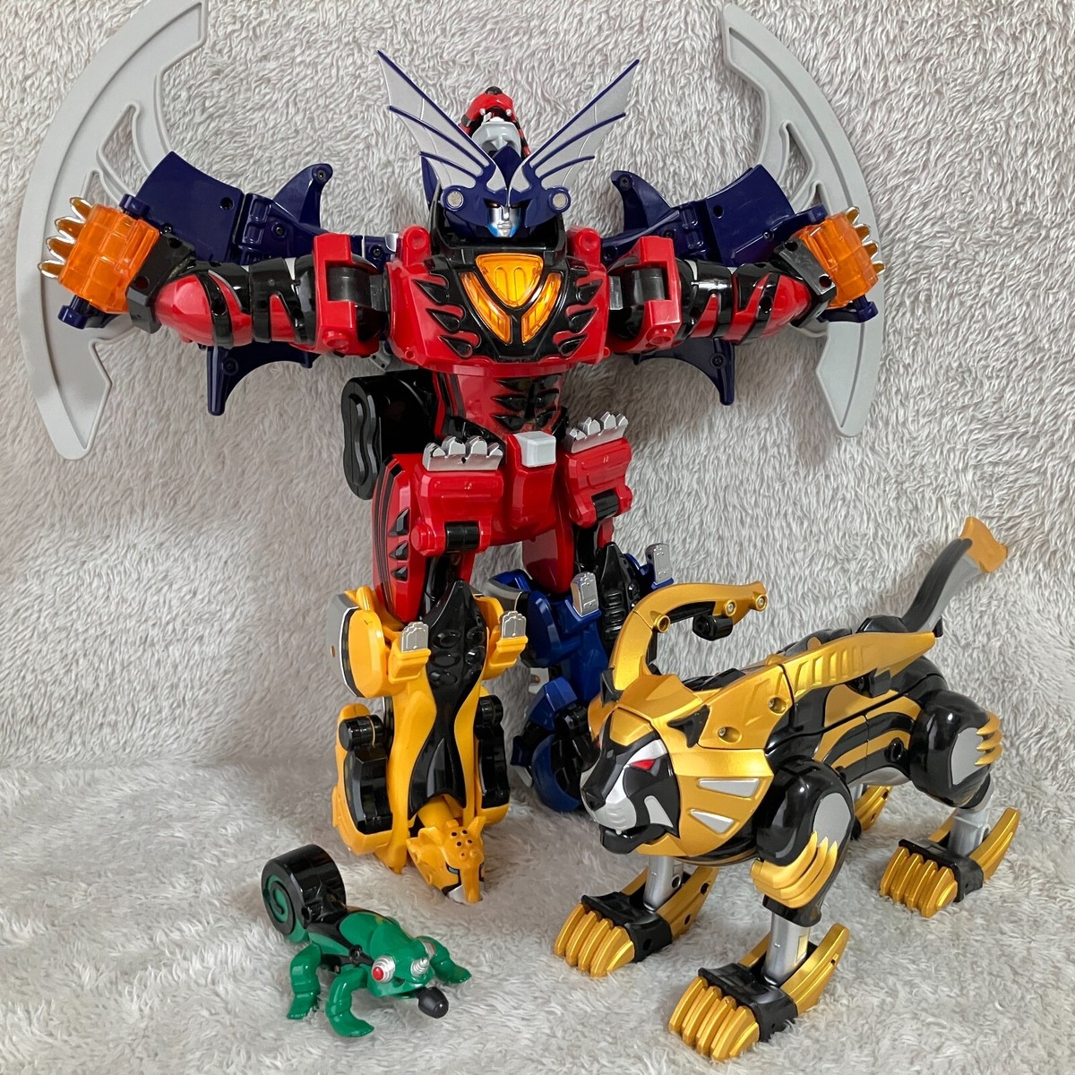 BANDAI Japan DX Megazord Power Rangers Jungle Fury Sentai