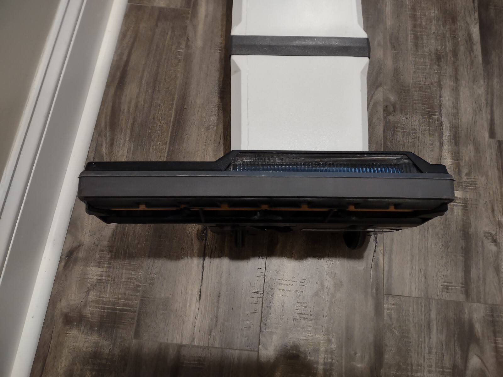 Aerus Electrolux “Lux Guardian” Upright Vacuum Excellent Condition eBay