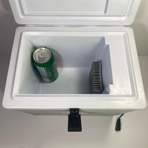 Koolatron Traveller Iceless 12 Volt + 110A Cooler/ Warmer Electric Car Cooler - 第 9/13 張圖片