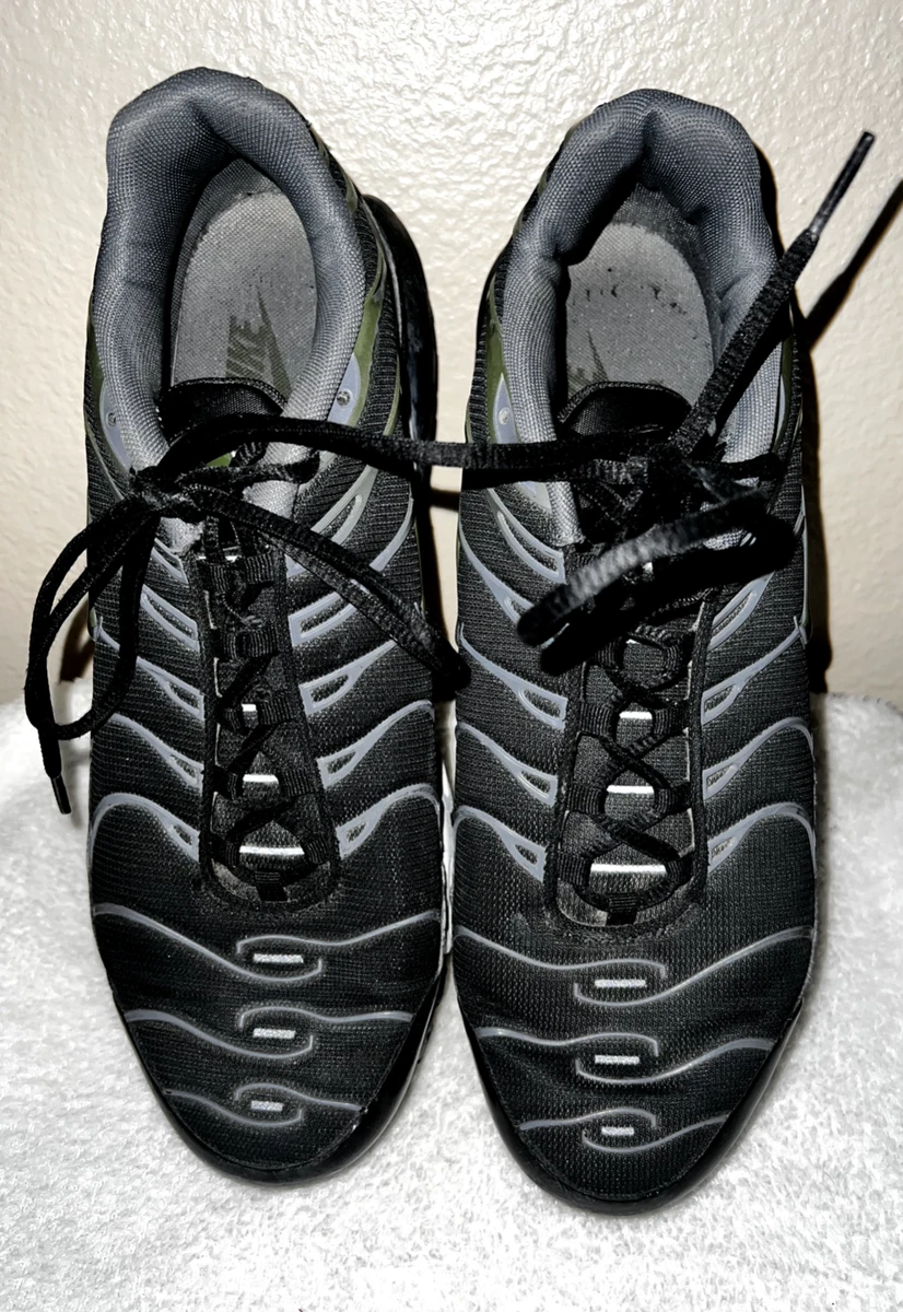 Nike Men s Tn Air Max Plus Ultra Triple Black Sz 13 852630