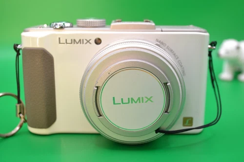 Panasonic LUMIX DMC-LX7 10.1 MP Digital Camera 3.8x Optical Zoom - 100% Working - Picture 1 of 8
