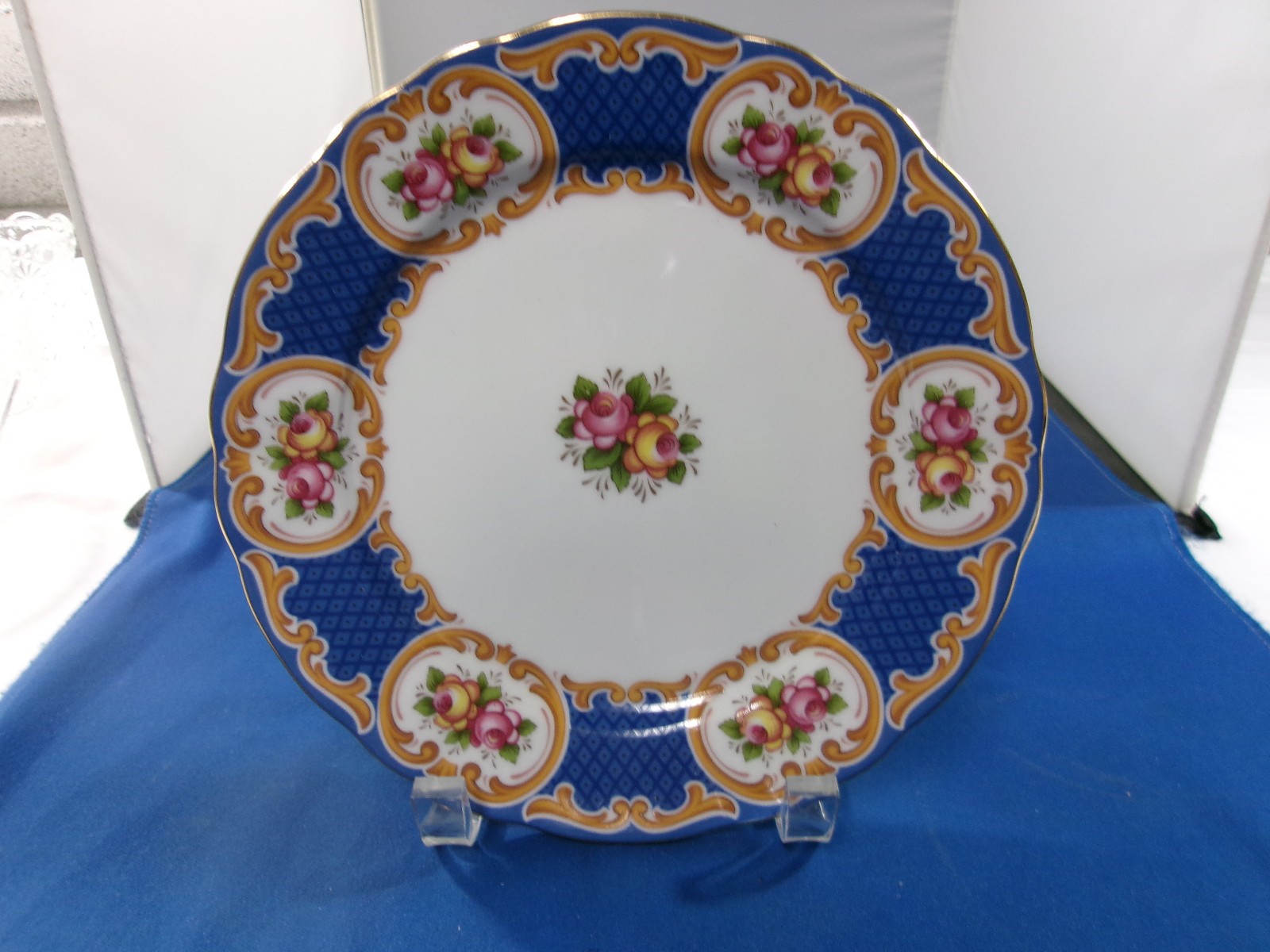 Vintage 7 1/2" Plate Winterling Marktleuthen Bavaria Floral