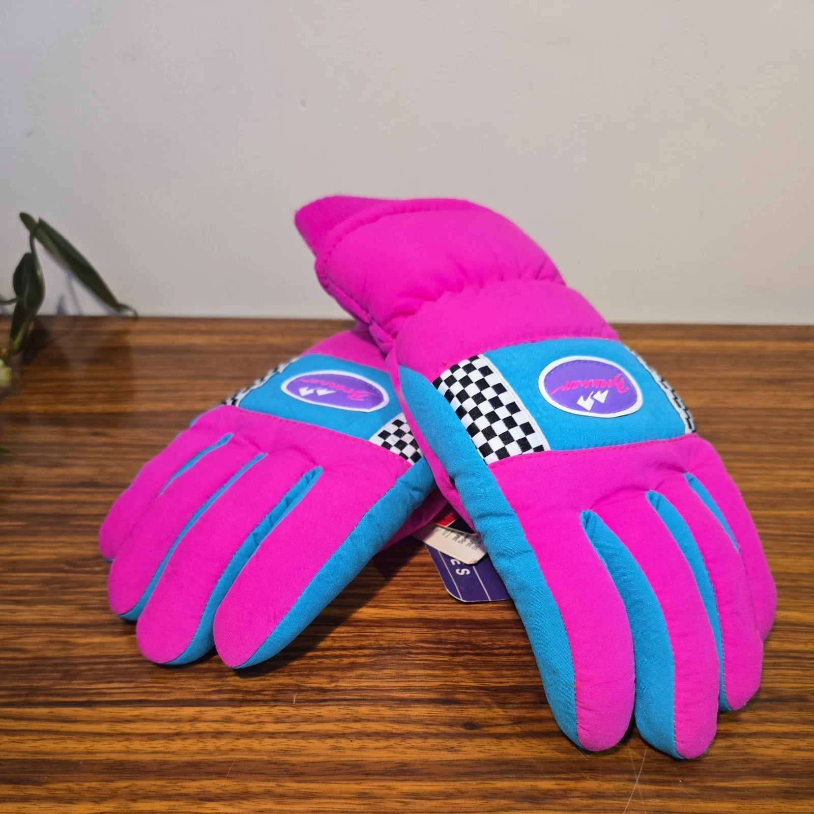 Vintage 90s Brenner Snow Gloves Ski Thinsulate Kids Large Bright Pink Teal NWT