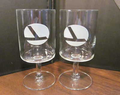 2 x EASTERN AIRLINES vintage stemmed wine glass set first class lot