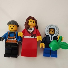 LEGO Creator Winter Village Bakery 10216 In 2010 used Retired #1712