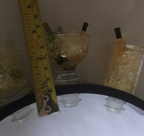 3 Wine Bottle Stoppers Lucite Ice Buckets with Wine Bottles in Display FREE SHIP - 第 8/8 張圖片