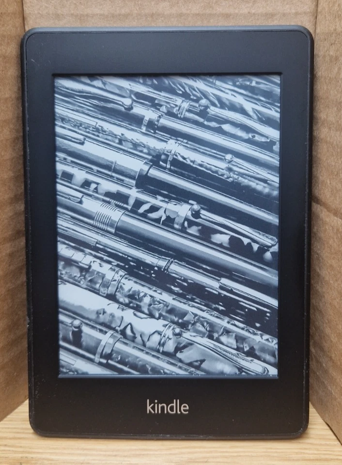 Amazon Kindle EY21 Paperwhite 2GB 6" Touchscreen eReader - Tested & Reset - Image 2 of 4