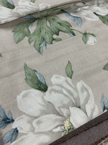 Laura Ashley Roman Blind in Wisley Linen fabric, W160 x L120cm. COMPLETE - Picture 9 of 9