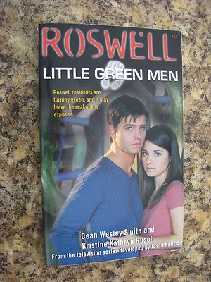 Roswell Little Green Men TV Series Book - BRAND NEW RARE