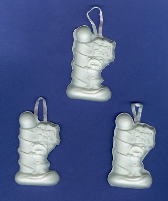 Medium Bear holding on a pole ornaments plaster of Paris painting project. Set 6