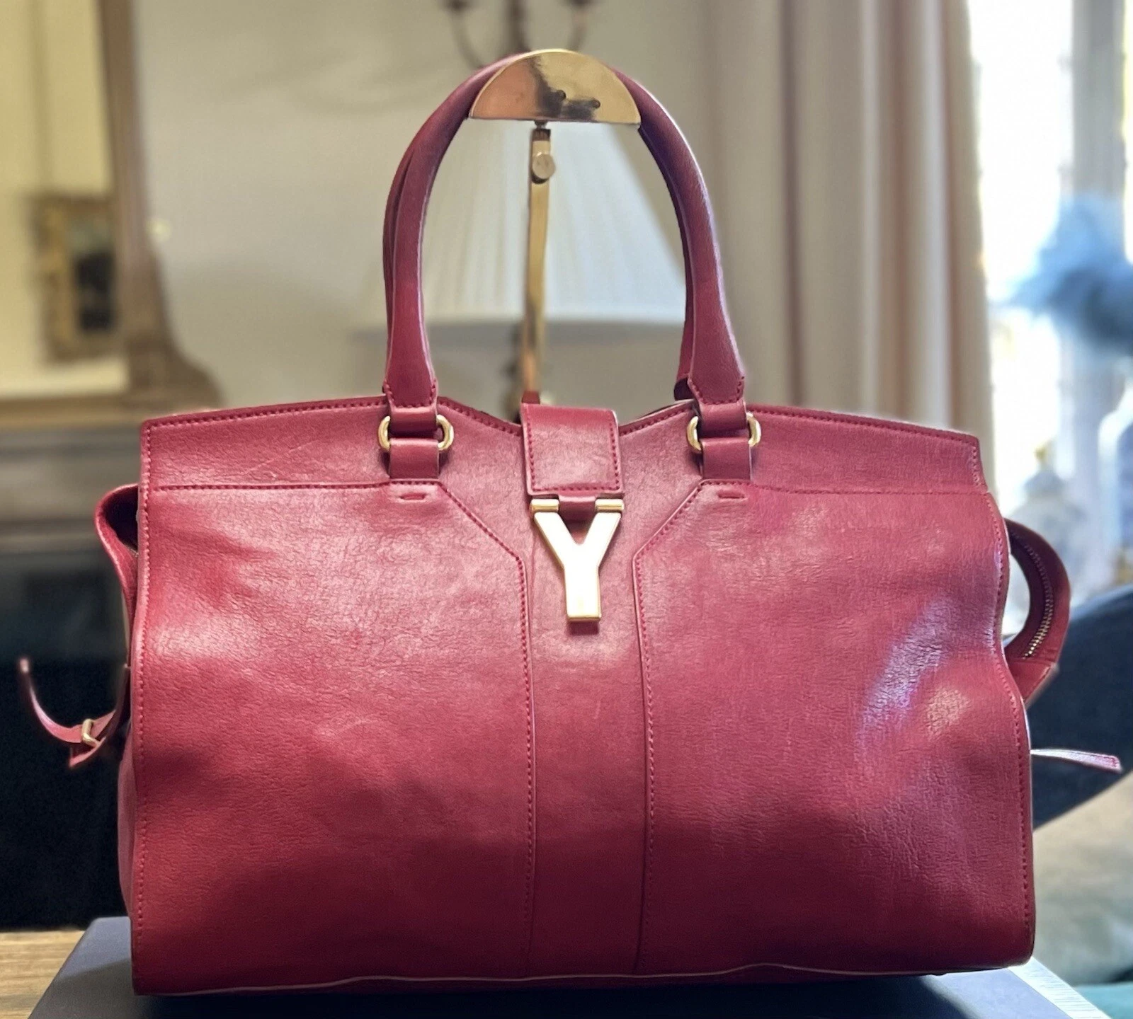 Yves Saint Laurent YSL Iconic Y Cabas Chyc Tote, Handbag in Red leather