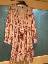 ladies floral ruffles knot front dress size 3XL 20/22