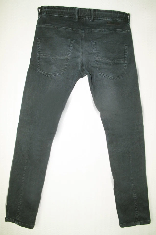LO ÚLTIMO Pantalones de chándal elásticos para hombre DIESEL KROOLEY-NE 670M NEGROS 26 *Ajuste 29 Foto 3 de 4