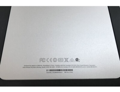 Apple iMac 21.5 inch, late 2013 with Apple wireless keyboard and